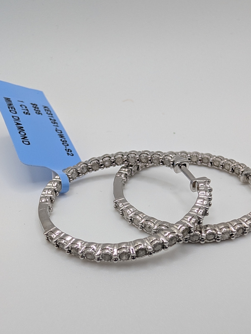 NWT 1 CTW Natural Mined Diamond Inside Out Hoop Earrings 1"